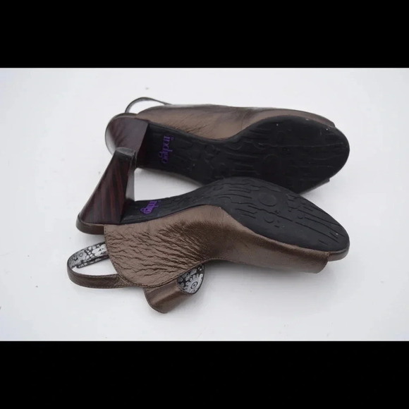 NWOT Clarks Indigo peep toe pumps - Picture 8 of 8